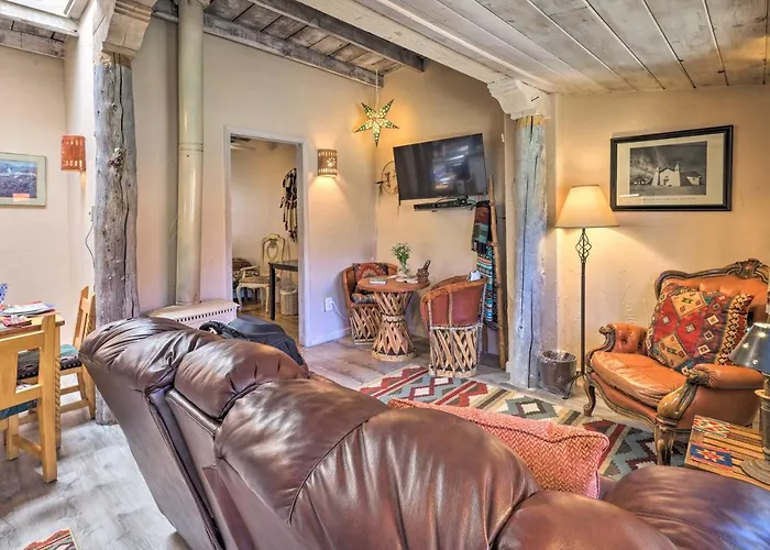 Authentic Adobe Abode Less Than 1 Mile To Sante Fe Plaza!