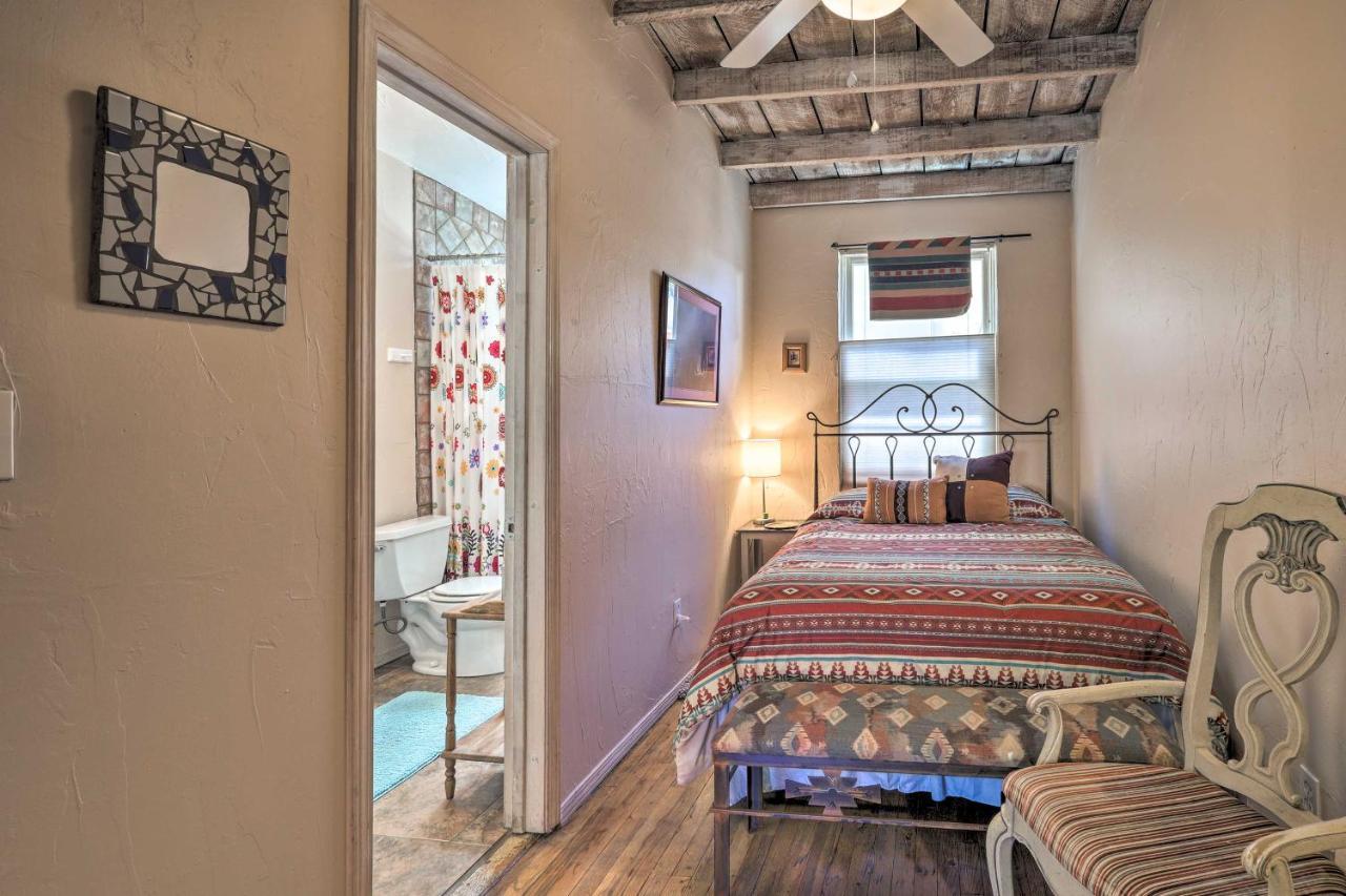 Hébergement de vacances Authentic Adobe Abode Less Than 1 Mile To Sante Fe Plaza! Santa Fé